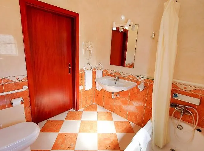 Formosa Al-estabelecimento De Hospedagem,quartos-rooms 蒙蒂戈杜