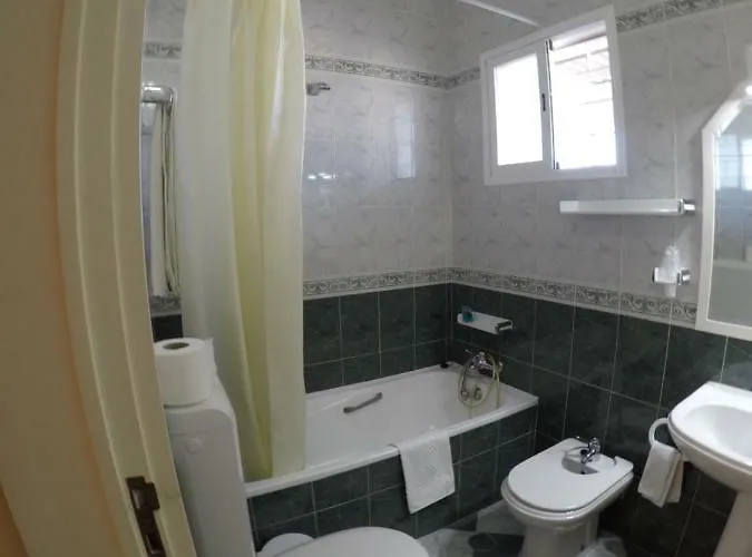 Formosa Al-estabelecimento De Hospedagem,quartos-rooms 4* 蒙蒂戈杜