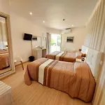 Pensión Formosa Al-estabelecimento De Hospedagem,quartos-rooms