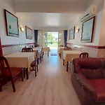 Pensión Formosa Al-estabelecimento De Hospedagem,quartos-rooms 4*