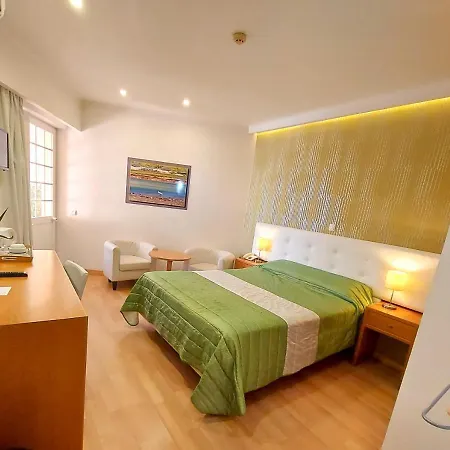 ゲストハウス Formosa Al-estabelecimento De Hospedagem,quartos-rooms