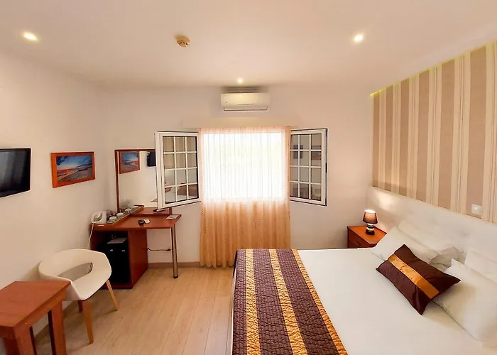 Formosa Al-estabelecimento De Hospedagem,quartos-rooms 4* モンテ・ゴルド