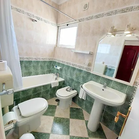 Pensjonat Formosa Al-estabelecimento De Hospedagem,quartos-rooms Monte Gordo