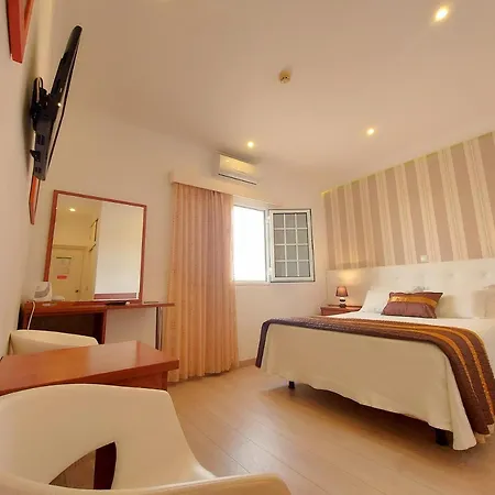 Formosa Al-estabelecimento De Hospedagem,quartos-rooms 4* Monte Gordo