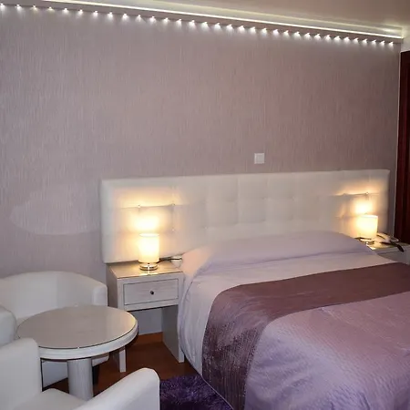 Pensjonat Formosa Al-estabelecimento De Hospedagem,quartos-rooms Monte Gordo