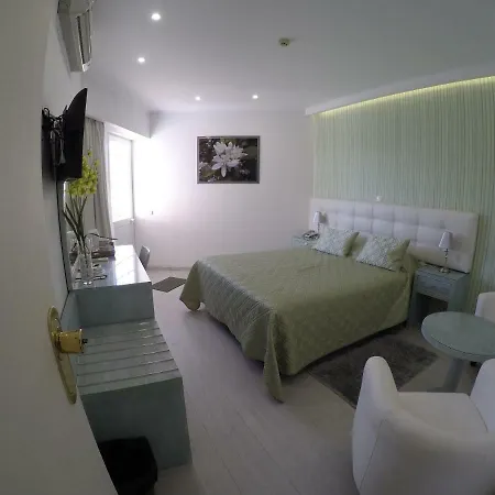 Formosa Al-estabelecimento De Hospedagem,quartos-rooms Monte Gordo