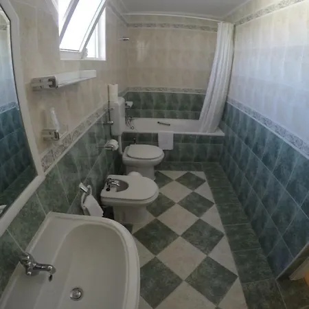 Formosa Al-estabelecimento De Hospedagem,quartos-rooms Monte Gordo